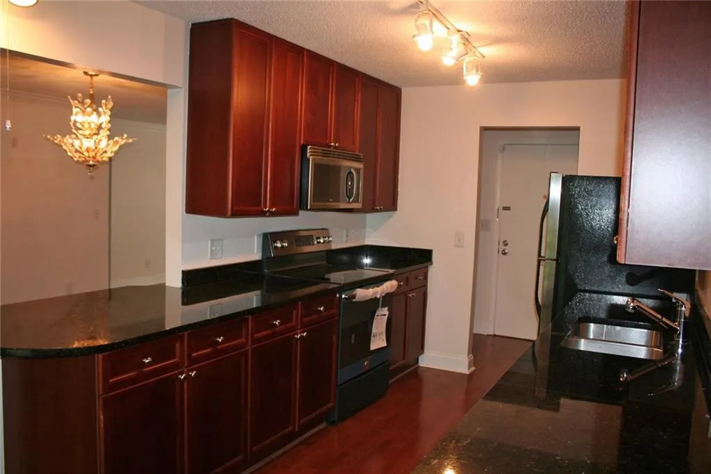 750 Dalrymple Road Unit I2, Atlanta, Georgia 30328, 3 Bedrooms Bedrooms, ,2 BathroomsBathrooms,Residential,Sold,750 Dalrymple Road Unit I2,5945155