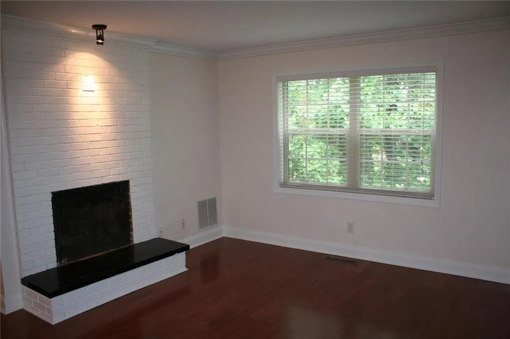 750 Dalrymple Road Unit I2, Atlanta, Georgia 30328, 3 Bedrooms Bedrooms, ,2 BathroomsBathrooms,Residential,Sold,750 Dalrymple Road Unit I2,5945155