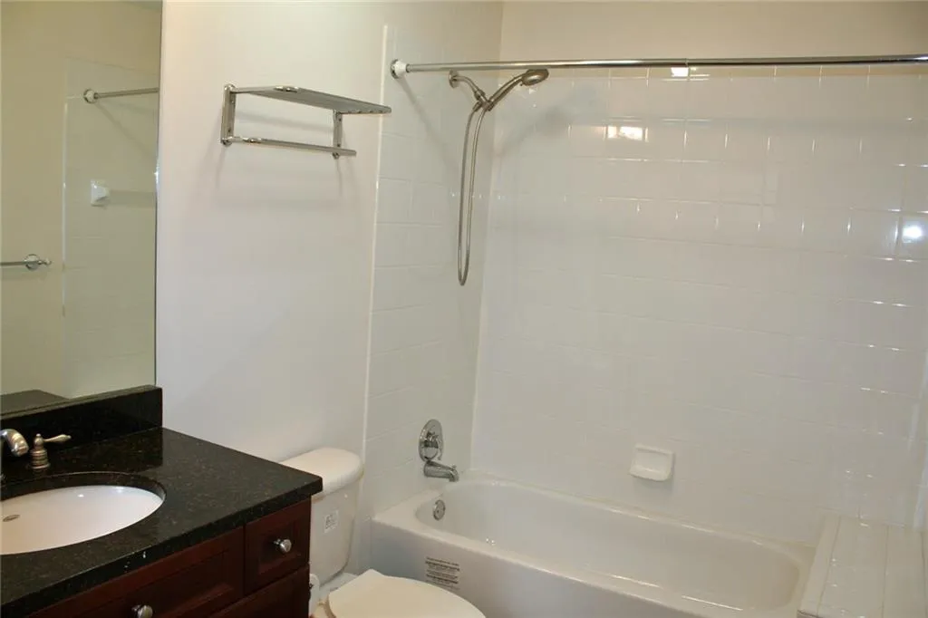 750 Dalrymple Road Unit I2, Atlanta, Georgia 30328, 3 Bedrooms Bedrooms, ,2 BathroomsBathrooms,Residential,Sold,750 Dalrymple Road Unit I2,5945155