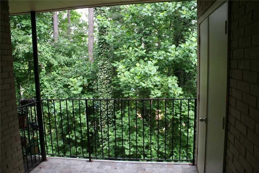 750 Dalrymple Road Unit I2, Atlanta, Georgia 30328, 3 Bedrooms Bedrooms, ,2 BathroomsBathrooms,Residential,Sold,750 Dalrymple Road Unit I2,5945155