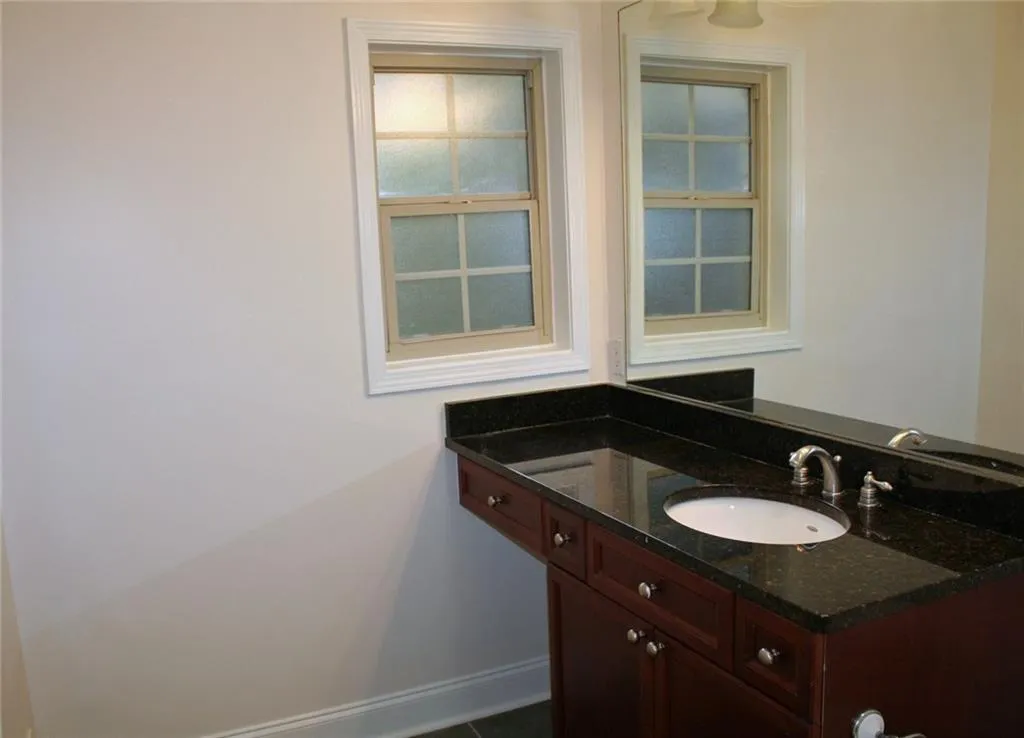 750 Dalrymple Road Unit I2, Atlanta, Georgia 30328, 3 Bedrooms Bedrooms, ,2 BathroomsBathrooms,Residential,Sold,750 Dalrymple Road Unit I2,5945155