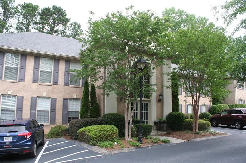 750 Dalrymple Road Unit I2, Atlanta, Georgia 30328, 3 Bedrooms Bedrooms, ,2 BathroomsBathrooms,Residential,Sold,750 Dalrymple Road Unit I2,5945155