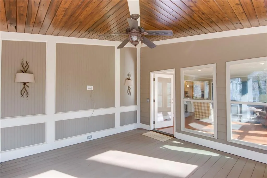 5095 Nesbit Ferry Lane, Sandy Springs, Georgia 30350, 4 Bedrooms Bedrooms, ,3 BathroomsBathrooms,Residential,Sold,5095 Nesbit Ferry Lane,7185955