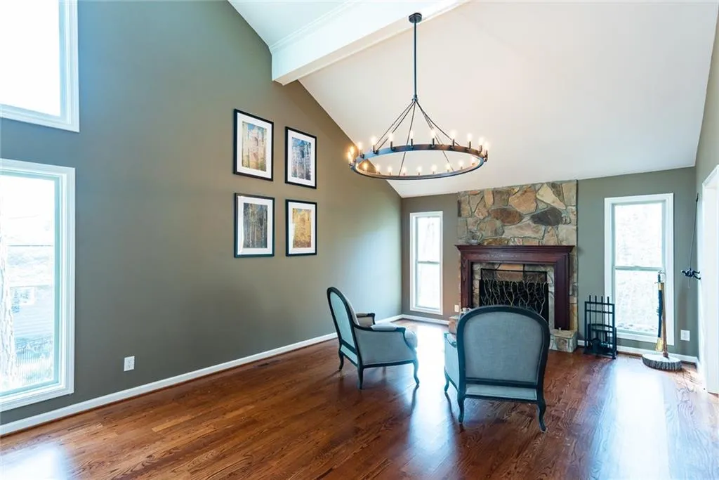 5095 Nesbit Ferry Lane, Sandy Springs, Georgia 30350, 4 Bedrooms Bedrooms, ,3 BathroomsBathrooms,Residential,Sold,5095 Nesbit Ferry Lane,7185955