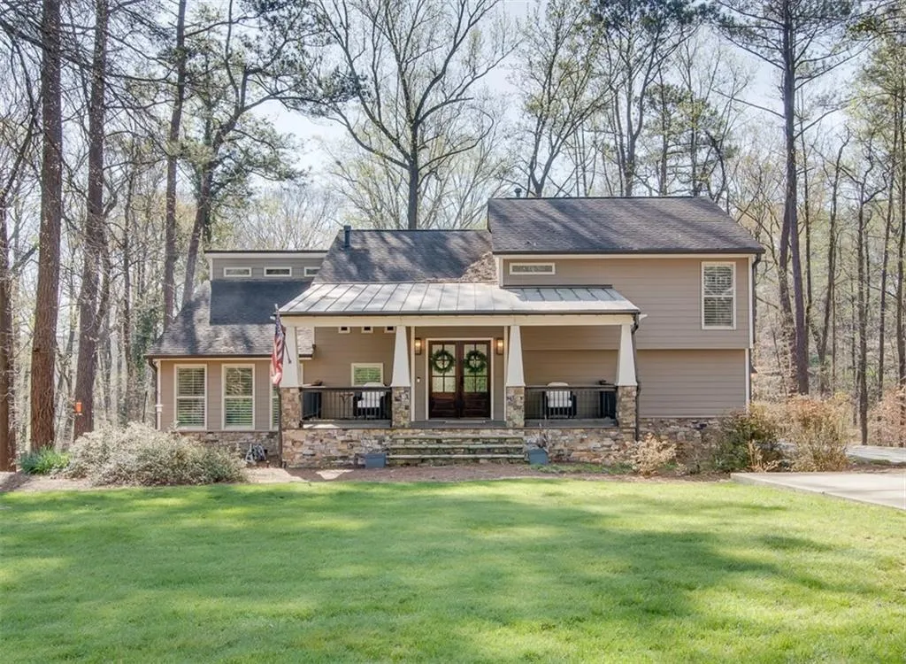 5095 Nesbit Ferry Lane, Sandy Springs, Georgia 30350, 4 Bedrooms Bedrooms, ,3 BathroomsBathrooms,Residential,Sold,5095 Nesbit Ferry Lane,7185955