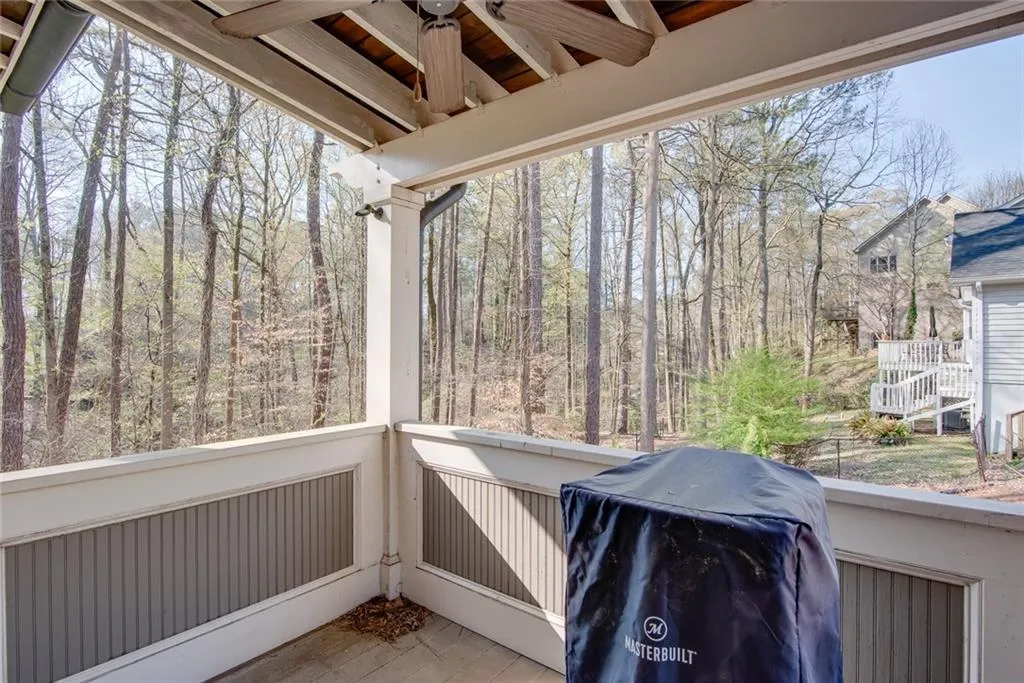 5095 Nesbit Ferry Lane, Sandy Springs, Georgia 30350, 4 Bedrooms Bedrooms, ,3 BathroomsBathrooms,Residential,Sold,5095 Nesbit Ferry Lane,7185955