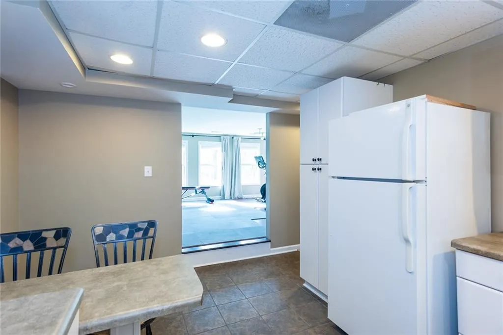 5095 Nesbit Ferry Lane, Sandy Springs, Georgia 30350, 4 Bedrooms Bedrooms, ,3 BathroomsBathrooms,Residential,Sold,5095 Nesbit Ferry Lane,7185955