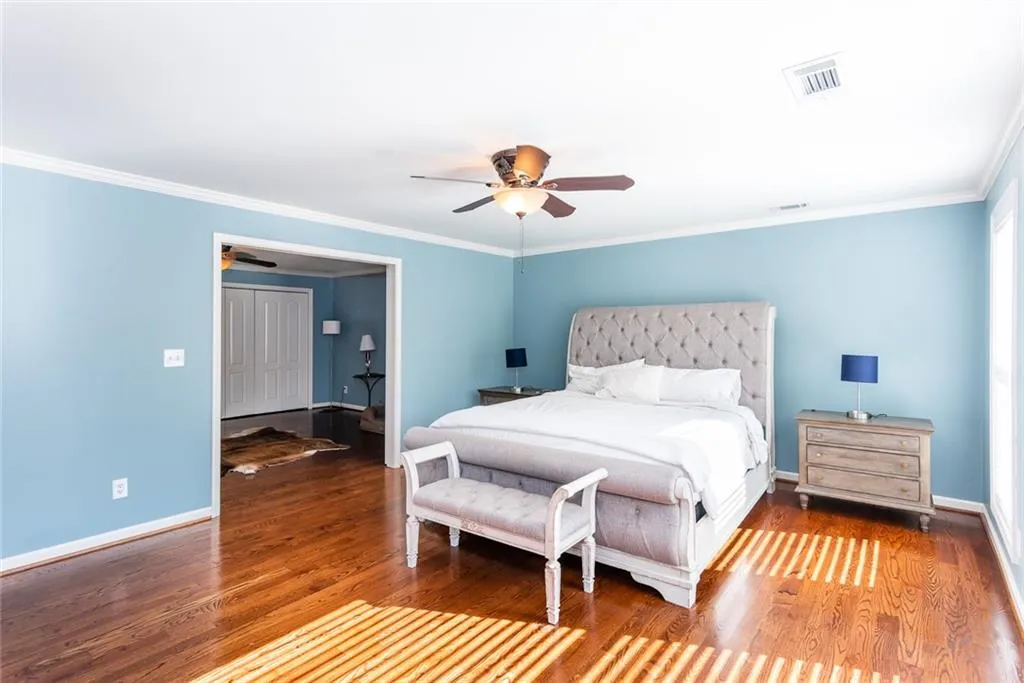 5095 Nesbit Ferry Lane, Sandy Springs, Georgia 30350, 4 Bedrooms Bedrooms, ,3 BathroomsBathrooms,Residential,Sold,5095 Nesbit Ferry Lane,7185955