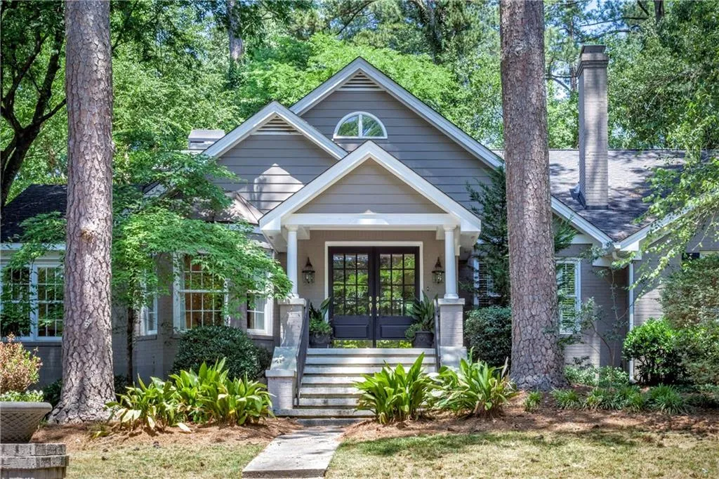 2940 Dale Drive Ne, Atlanta, Georgia 30305, 4 Bedrooms Bedrooms, ,4 BathroomsBathrooms,Residential,Sold,2940 Dale Drive Ne,5757860