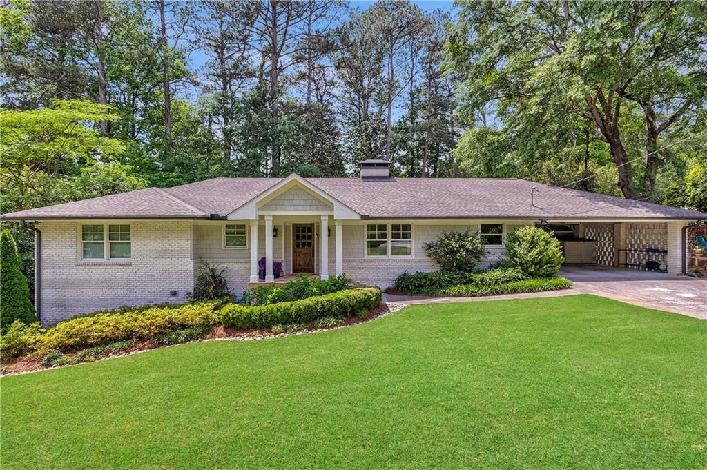 305 Montevallo Drive, Atlanta, Georgia 30342, 4 Bedrooms Bedrooms, ,3 BathroomsBathrooms,Residential,Sold,305 Montevallo Drive,7573266