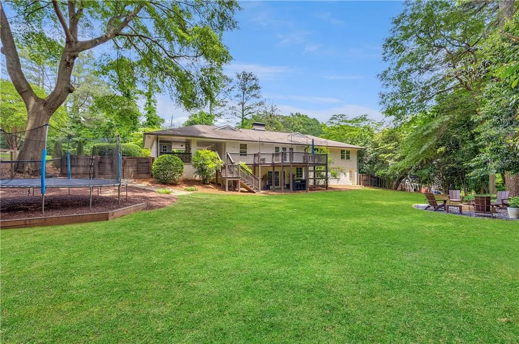 305 Montevallo Drive, Atlanta, Georgia 30342, 4 Bedrooms Bedrooms, ,3 BathroomsBathrooms,Residential,Sold,305 Montevallo Drive,7573266