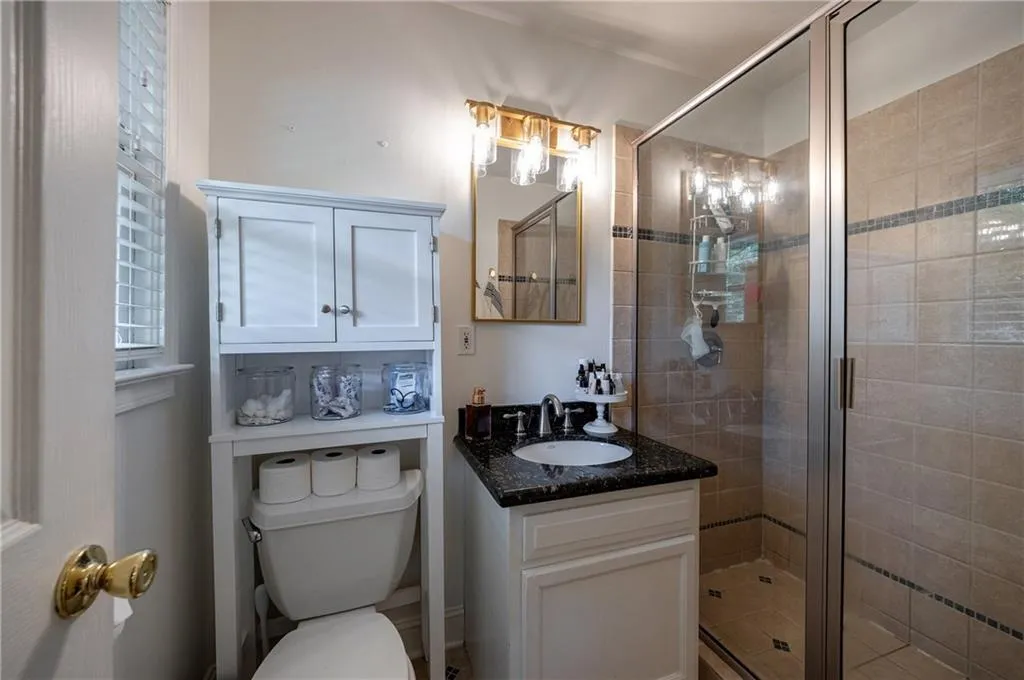 305 Montevallo Drive, Atlanta, Georgia 30342, 4 Bedrooms Bedrooms, ,3 BathroomsBathrooms,Residential,Sold,305 Montevallo Drive,7573266