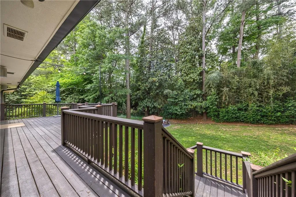 305 Montevallo Drive, Atlanta, Georgia 30342, 4 Bedrooms Bedrooms, ,3 BathroomsBathrooms,Residential,Sold,305 Montevallo Drive,7573266