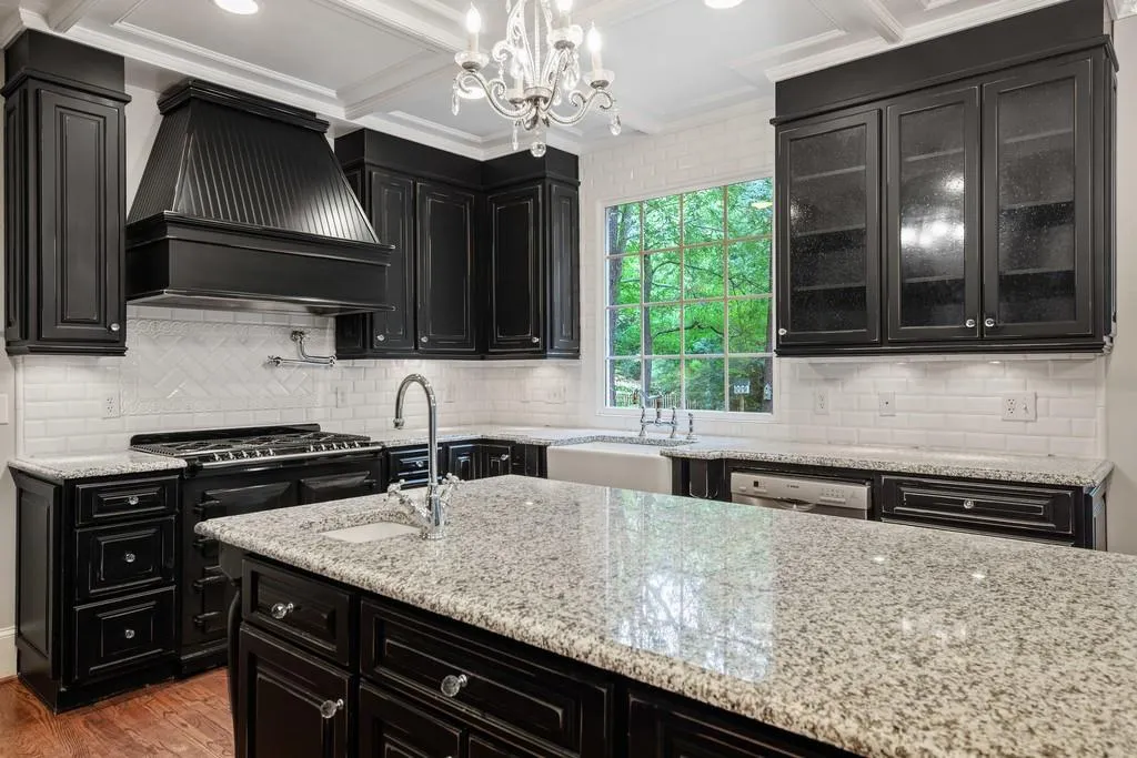 7590 S Spalding Lake Drive, Sandy Springs, Georgia 30350, 5 Bedrooms Bedrooms, ,4 BathroomsBathrooms,Residential,Sold,7590 S Spalding Lake Drive,6591308