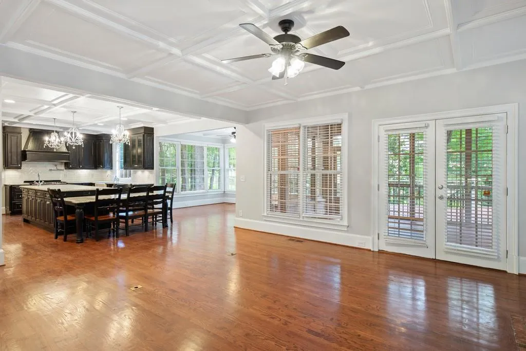 7590 S Spalding Lake Drive, Sandy Springs, Georgia 30350, 5 Bedrooms Bedrooms, ,4 BathroomsBathrooms,Residential,Sold,7590 S Spalding Lake Drive,6591308