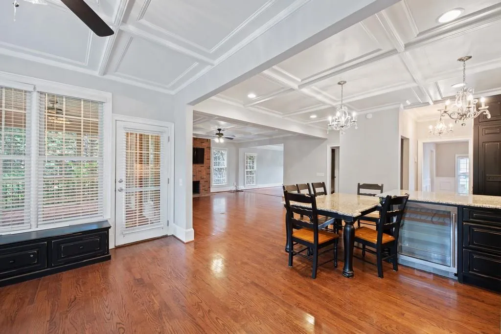 7590 S Spalding Lake Drive, Sandy Springs, Georgia 30350, 5 Bedrooms Bedrooms, ,4 BathroomsBathrooms,Residential,Sold,7590 S Spalding Lake Drive,6591308