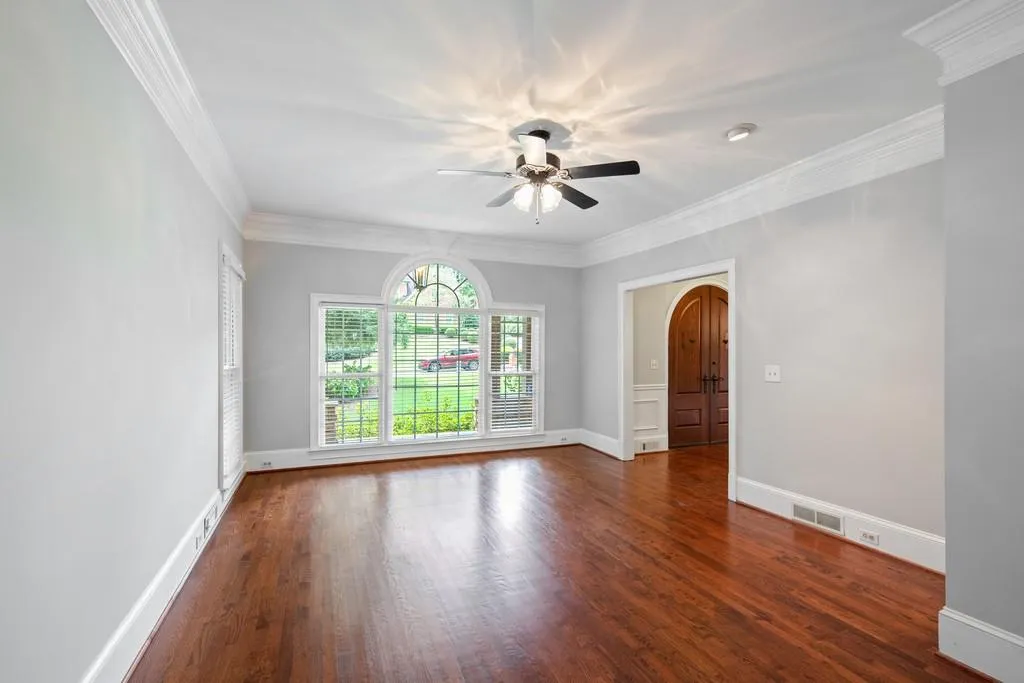7590 S Spalding Lake Drive, Sandy Springs, Georgia 30350, 5 Bedrooms Bedrooms, ,4 BathroomsBathrooms,Residential,Sold,7590 S Spalding Lake Drive,6591308