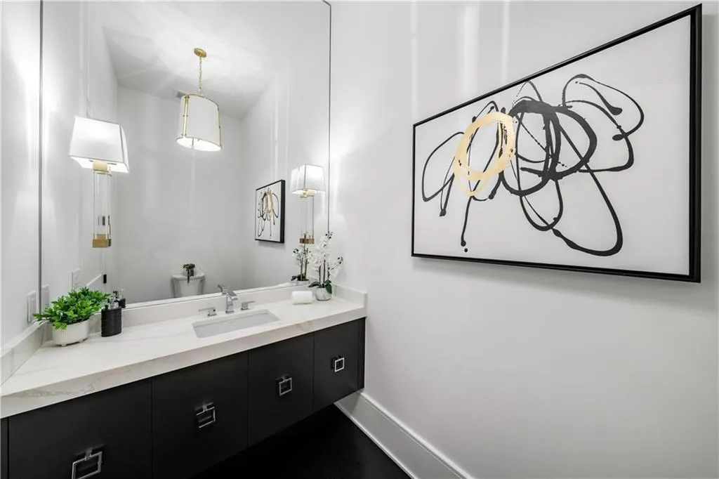 5211 Powers Ferry Road, Sandy Springs, Georgia 30327, 5 Bedrooms Bedrooms, ,6 BathroomsBathrooms,Residential,For Sale,5211 Powers Ferry Road,7579154