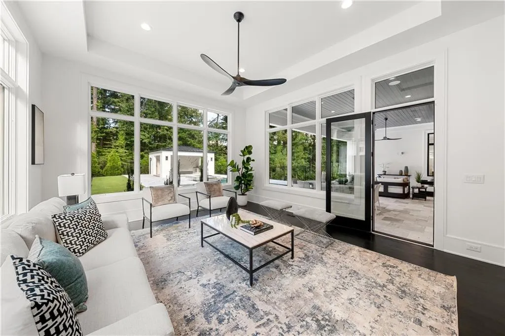 5211 Powers Ferry Road, Sandy Springs, Georgia 30327, 5 Bedrooms Bedrooms, ,6 BathroomsBathrooms,Residential,For Sale,5211 Powers Ferry Road,7579154