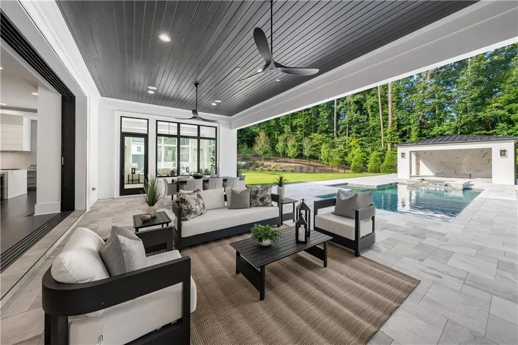 5211 Powers Ferry Road, Sandy Springs, Georgia 30327, 5 Bedrooms Bedrooms, ,6 BathroomsBathrooms,Residential,For Sale,5211 Powers Ferry Road,7579154