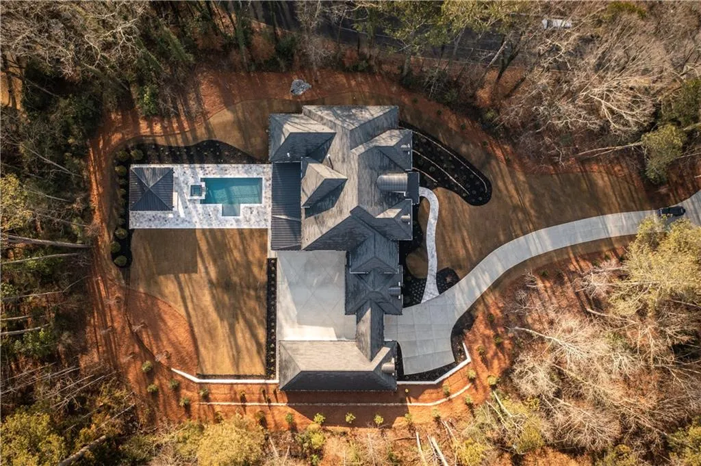 Aerial view of property and surrounding area