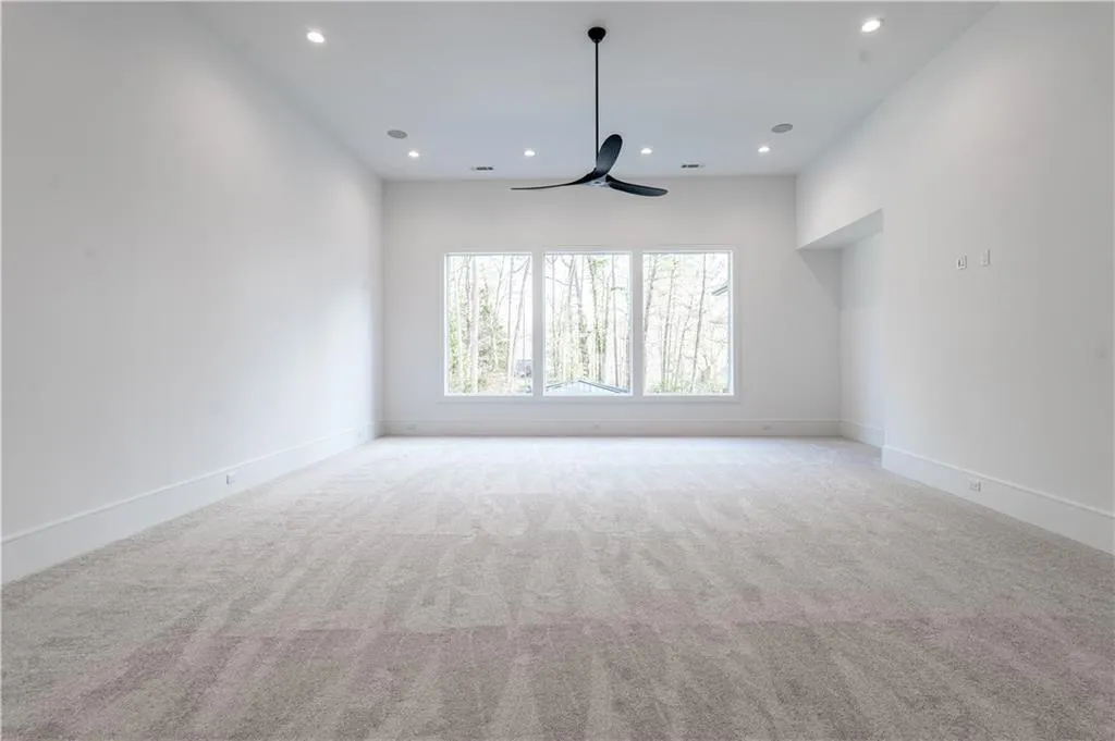 5211 Powers Ferry Road, Sandy Springs, Georgia 30327, 5 Bedrooms Bedrooms, ,6 BathroomsBathrooms,Residential,For Sale,5211 Powers Ferry Road,7579154