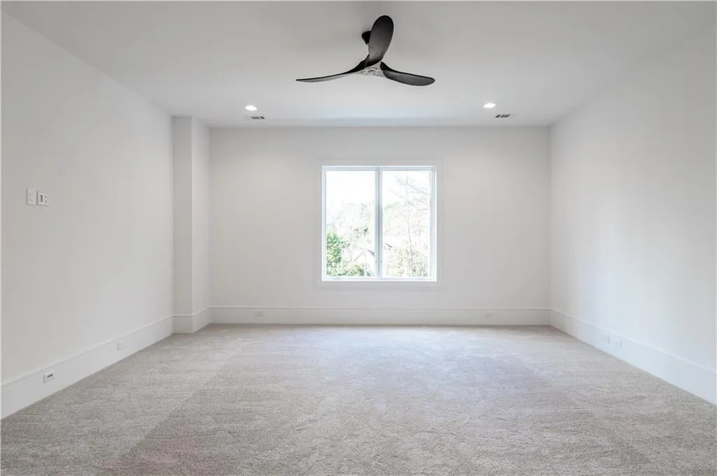 5211 Powers Ferry Road, Sandy Springs, Georgia 30327, 5 Bedrooms Bedrooms, ,6 BathroomsBathrooms,Residential,For Sale,5211 Powers Ferry Road,7579154