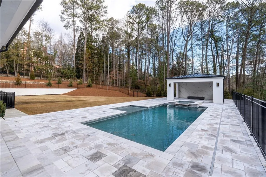 5211 Powers Ferry Road, Sandy Springs, Georgia 30327, 5 Bedrooms Bedrooms, ,6 BathroomsBathrooms,Residential,For Sale,5211 Powers Ferry Road,7579154