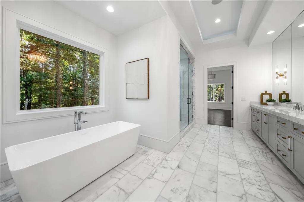 5211 Powers Ferry Road, Sandy Springs, Georgia 30327, 5 Bedrooms Bedrooms, ,6 BathroomsBathrooms,Residential,For Sale,5211 Powers Ferry Road,7579154