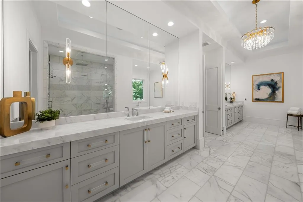 5211 Powers Ferry Road, Sandy Springs, Georgia 30327, 5 Bedrooms Bedrooms, ,6 BathroomsBathrooms,Residential,For Sale,5211 Powers Ferry Road,7579154