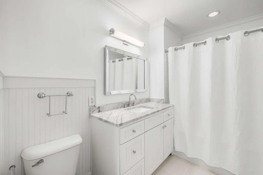 2255 Peachtree Road Unit 426, Atlanta, Georgia 30309, 1 Bedroom Bedrooms, ,1 BathroomBathrooms,Residential,For Sale,2255 Peachtree Road Unit 426,7655489