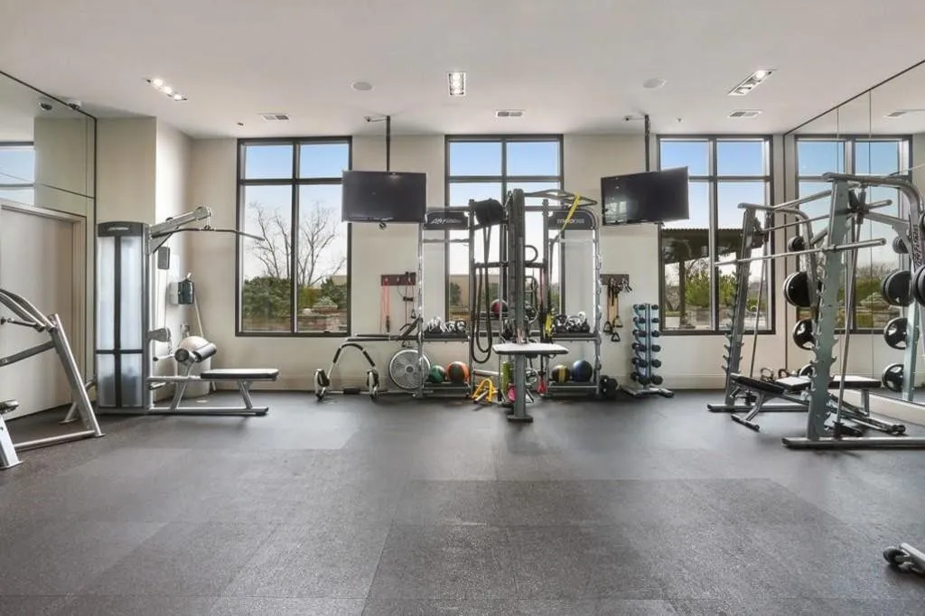 2255 Peachtree Road Unit 426, Atlanta, Georgia 30309, 1 Bedroom Bedrooms, ,1 BathroomBathrooms,Residential,For Sale,2255 Peachtree Road Unit 426,7655489