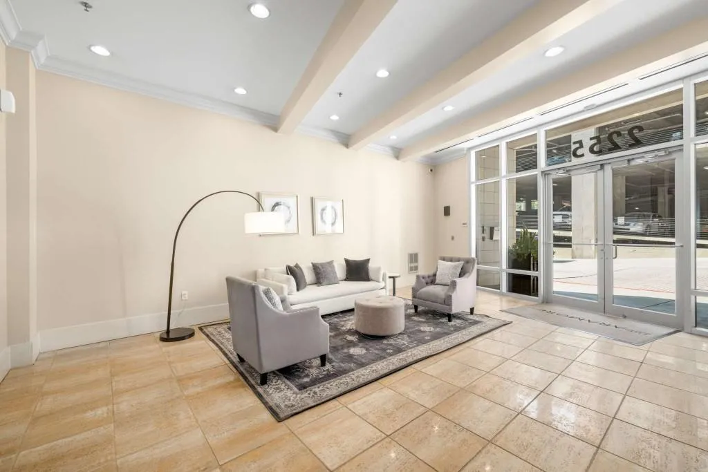 2255 Peachtree Road Unit 426, Atlanta, Georgia 30309, 1 Bedroom Bedrooms, ,1 BathroomBathrooms,Residential,For Sale,2255 Peachtree Road Unit 426,7655489