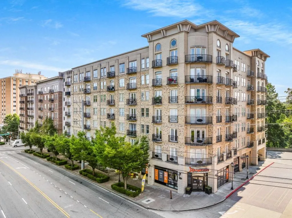 2255 Peachtree Road Unit 426, Atlanta, Georgia 30309, 1 Bedroom Bedrooms, ,1 BathroomBathrooms,Residential,For Sale,2255 Peachtree Road Unit 426,7655489