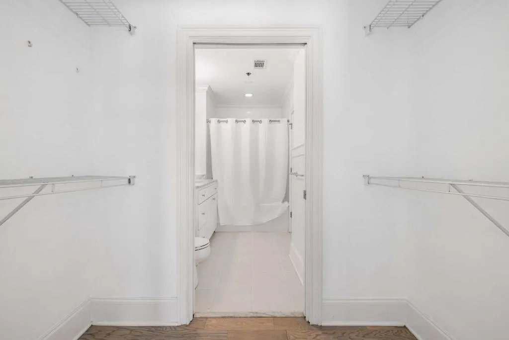 2255 Peachtree Road Unit 426, Atlanta, Georgia 30309, 1 Bedroom Bedrooms, ,1 BathroomBathrooms,Residential,For Sale,2255 Peachtree Road Unit 426,7655489