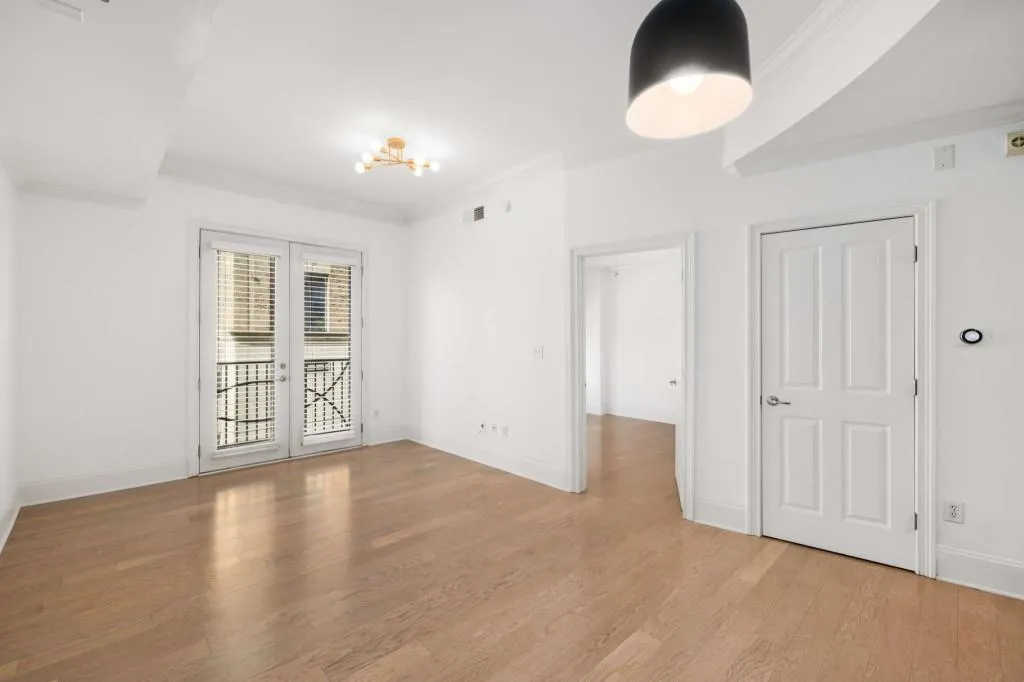 2255 Peachtree Road Unit 426, Atlanta, Georgia 30309, 1 Bedroom Bedrooms, ,1 BathroomBathrooms,Residential,For Sale,2255 Peachtree Road Unit 426,7655489