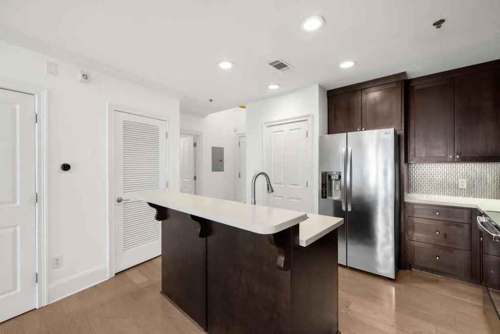 2255 Peachtree Road Unit 426, Atlanta, Georgia 30309, 1 Bedroom Bedrooms, ,1 BathroomBathrooms,Residential,For Sale,2255 Peachtree Road Unit 426,7655489
