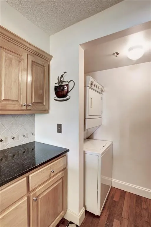 795 Hammond Drive Unit 413, Atlanta, Georgia 30328, 2 Bedrooms Bedrooms, ,2 BathroomsBathrooms,Residential,Sold,795 Hammond Drive Unit 413,5979793
