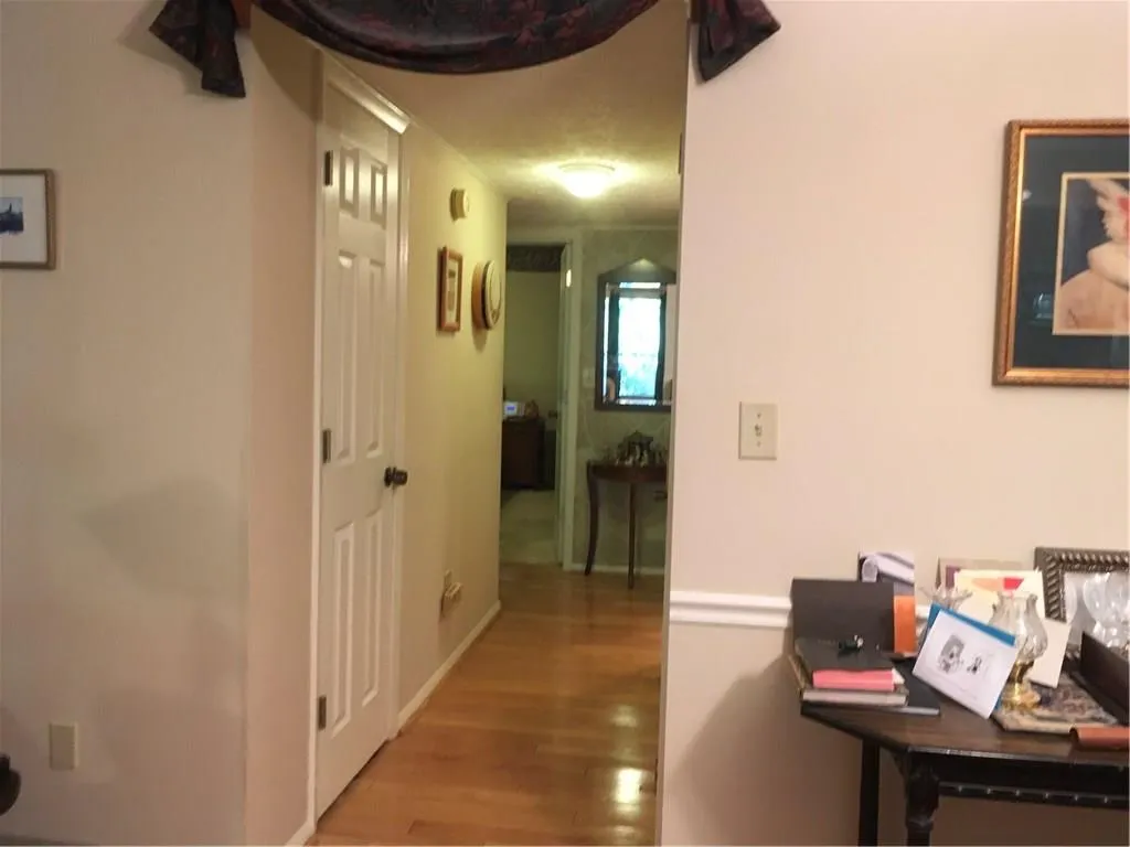 1104 Woodcliff Drive Unit 1104, Sandy Springs, Georgia 30350, 2 Bedrooms Bedrooms, ,2 BathroomsBathrooms,Residential,Sold,1104 Woodcliff Drive Unit 1104,5924638