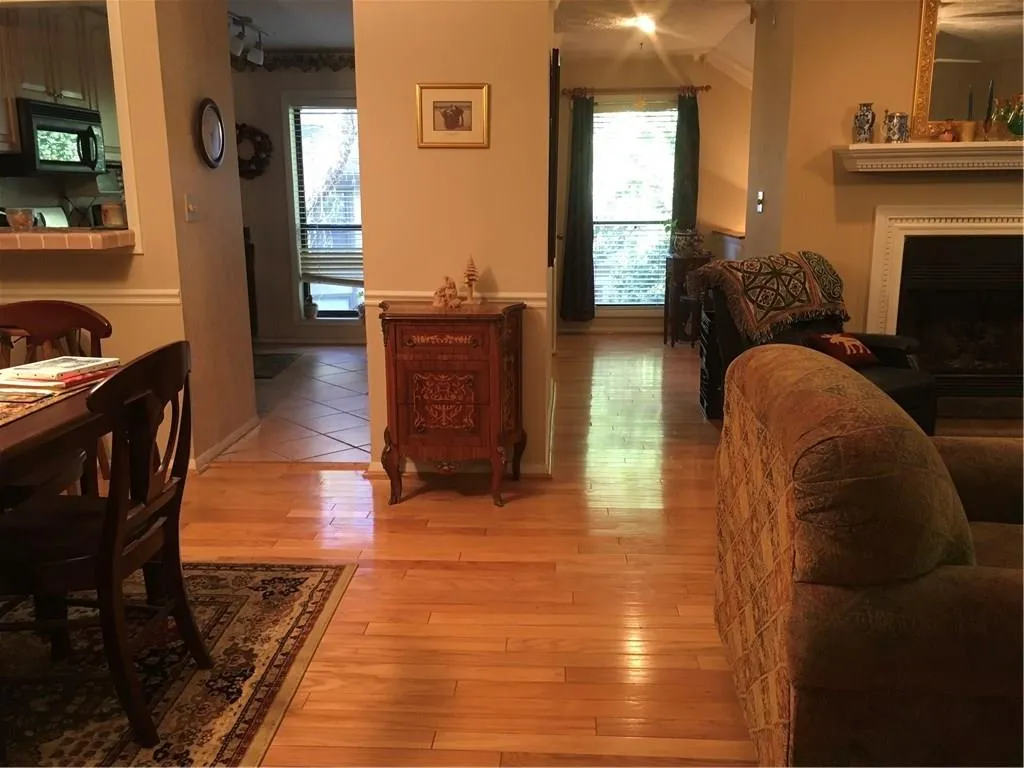 1104 Woodcliff Drive Unit 1104, Sandy Springs, Georgia 30350, 2 Bedrooms Bedrooms, ,2 BathroomsBathrooms,Residential,Sold,1104 Woodcliff Drive Unit 1104,5924638