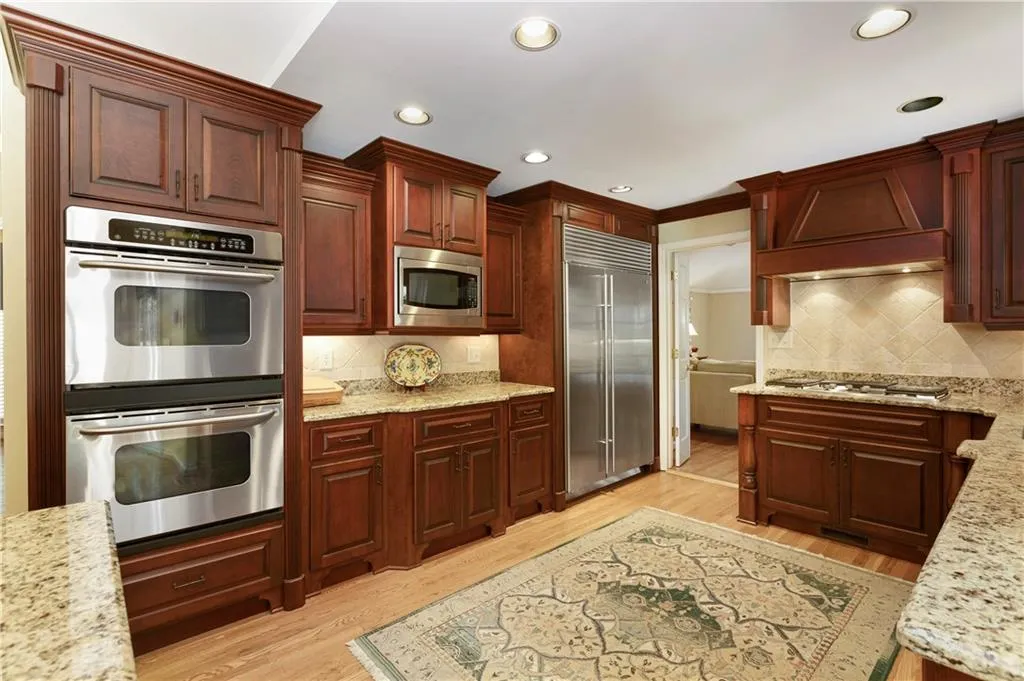 6344 Mountain Brook Way, Atlanta, Georgia 30328, 5 Bedrooms Bedrooms, ,4 BathroomsBathrooms,Residential,Sold,6344 Mountain Brook Way,6744439