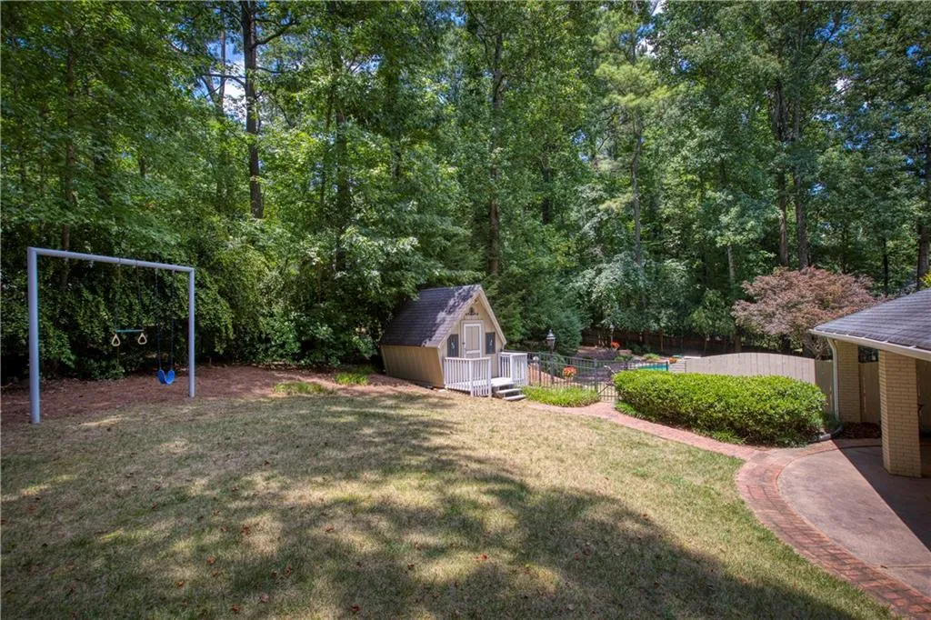 6344 Mountain Brook Way, Atlanta, Georgia 30328, 5 Bedrooms Bedrooms, ,4 BathroomsBathrooms,Residential,Sold,6344 Mountain Brook Way,6744439