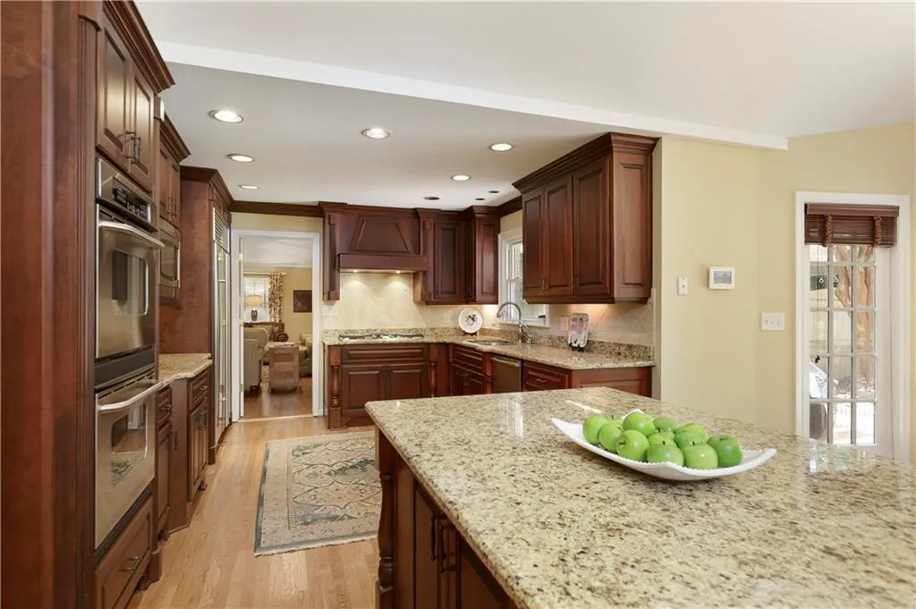 6344 Mountain Brook Way, Atlanta, Georgia 30328, 5 Bedrooms Bedrooms, ,4 BathroomsBathrooms,Residential,Sold,6344 Mountain Brook Way,6744439