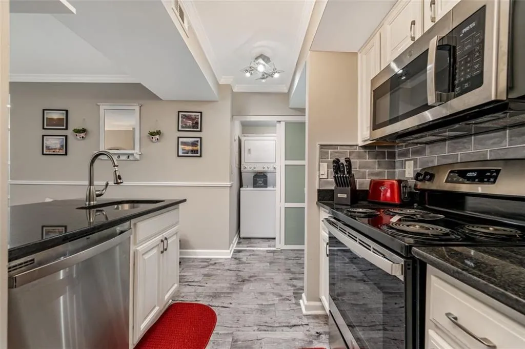 795 Hammond Drive Unit 1703, Atlanta, Georgia 30328, 1 Bedroom Bedrooms, ,1 BathroomBathrooms,Residential,Sold,795 Hammond Drive Unit 1703,7132715