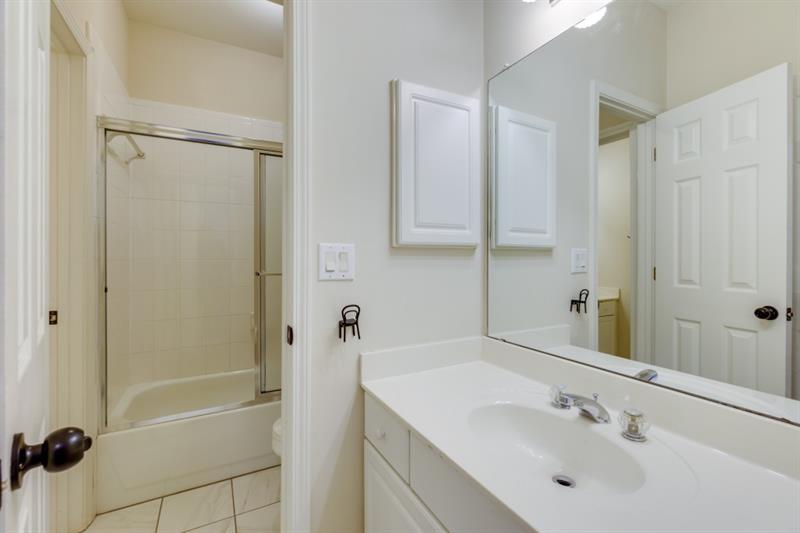 4580 Windsor Gate Court, Atlanta, Georgia 30342, 6 Bedrooms Bedrooms, ,4 BathroomsBathrooms,Residential,Sold,4580 Windsor Gate Court,7321365