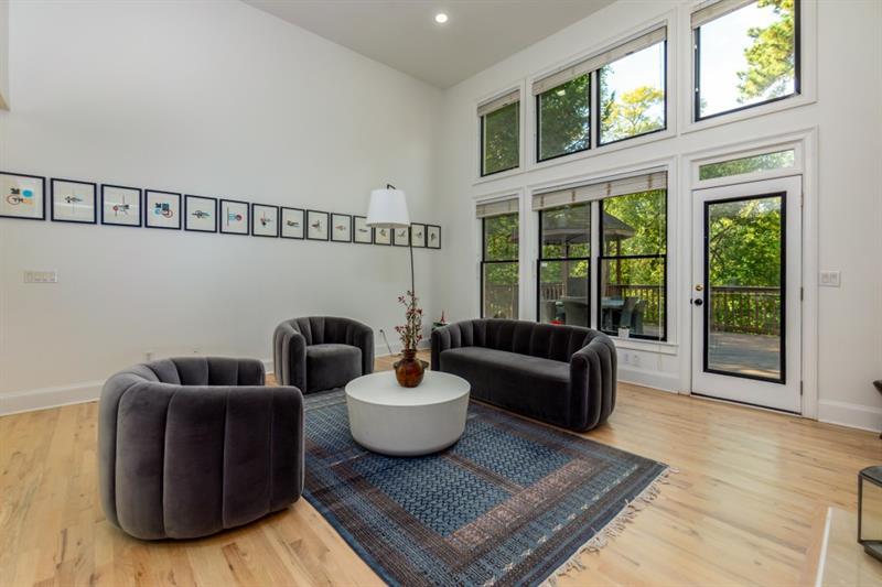 4580 Windsor Gate Court, Atlanta, Georgia 30342, 6 Bedrooms Bedrooms, ,4 BathroomsBathrooms,Residential,Sold,4580 Windsor Gate Court,7321365