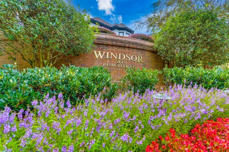 4580 Windsor Gate Court, Atlanta, Georgia 30342, 6 Bedrooms Bedrooms, ,4 BathroomsBathrooms,Residential,Sold,4580 Windsor Gate Court,7321365