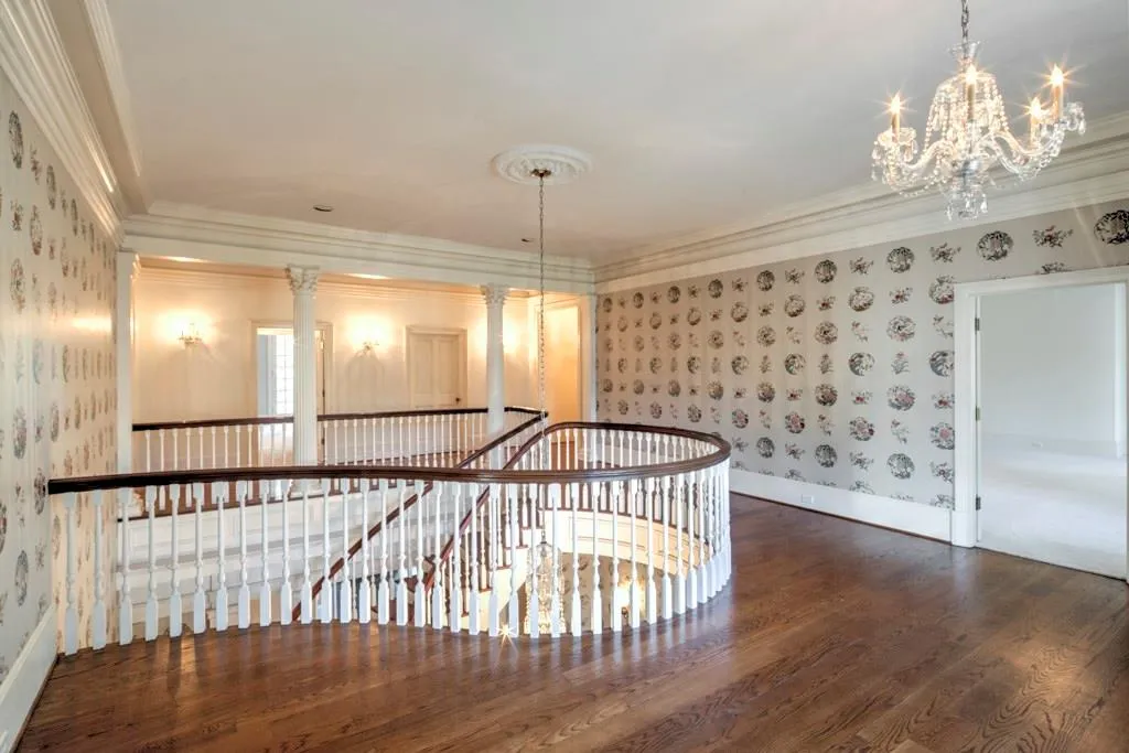 7380 Wildercliff Drive, Sandy Springs, Georgia 30328, 6 Bedrooms Bedrooms, ,8 BathroomsBathrooms,Residential,Sold,7380 Wildercliff Drive,5874358