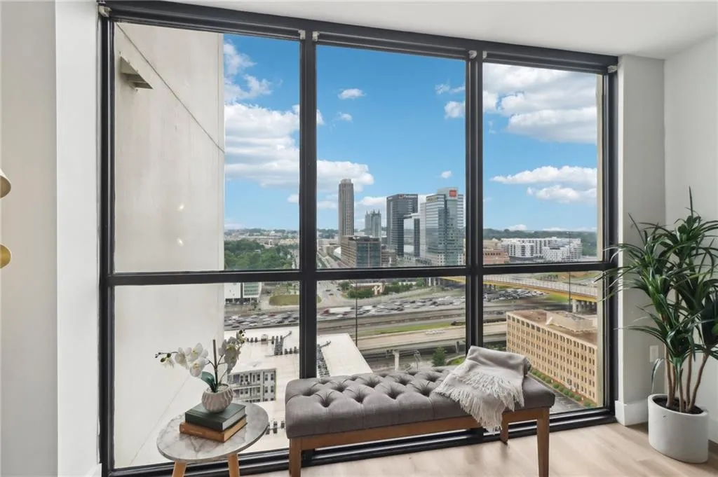 1280 W Peachtree Street Nw Unit 2205, Atlanta, Georgia 30309, 1 Bedroom Bedrooms, ,1 BathroomBathrooms,Residential,For Sale,1280 W Peachtree Street Nw Unit 2205,7593411