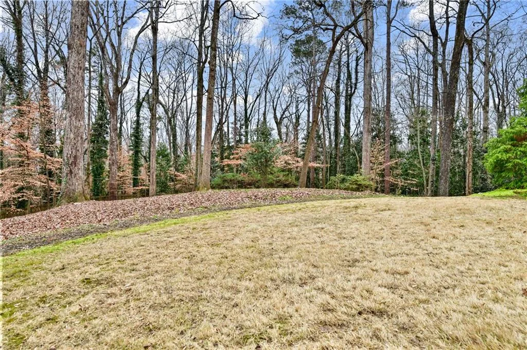 525 Forest Hills Drive, Atlanta, Georgia 30342, 6 Bedrooms Bedrooms, ,5 BathroomsBathrooms,Residential,Sold,525 Forest Hills Drive,6983709